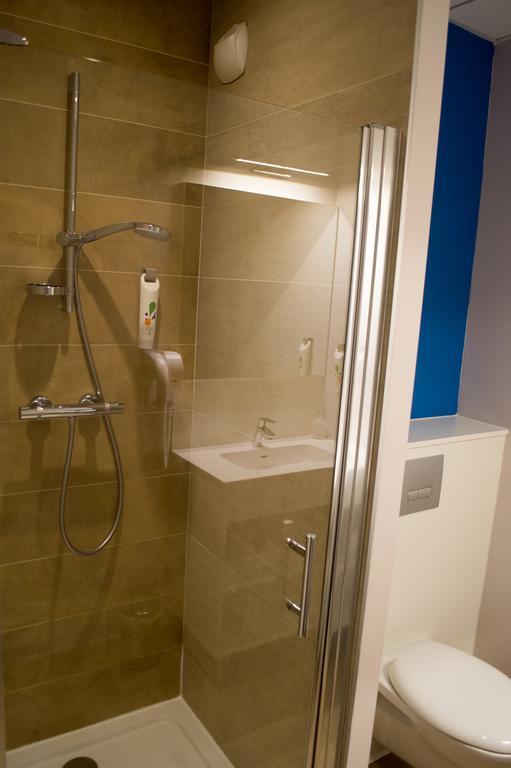 Ibis Styles Villeneuve Sur Lot Exterior photo